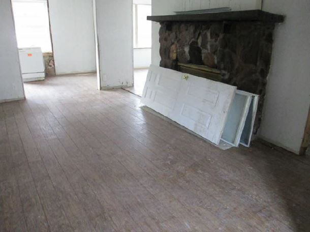 41 Sea Breeze Rd