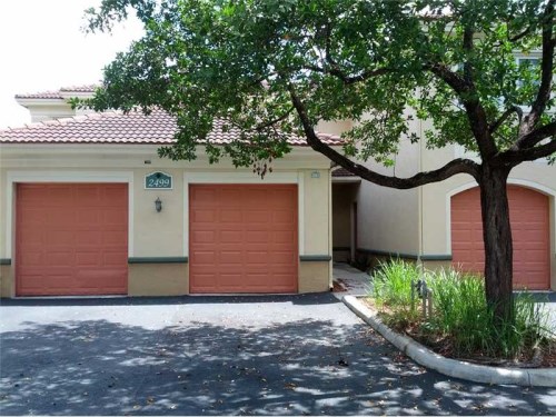 2499 CENTERGATE DR # 201