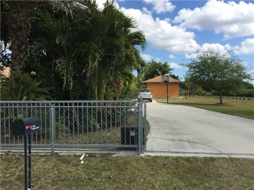 17351 SW 168 AV
