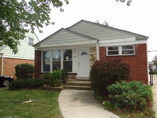 8139 S Kilbourne Ave