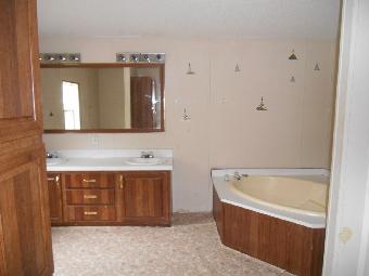 9060 Maxville-Middleburg Rd