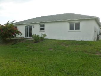 819 Woodridge Cir