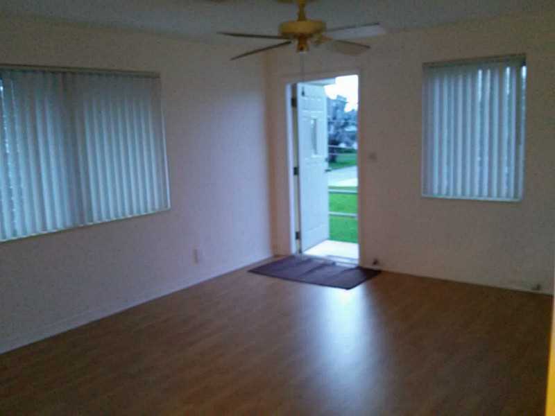 4230 NW 73 WY