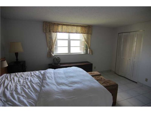 141 SE 3RD AV # 301