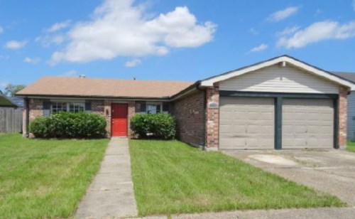 3832 Deercreek Lane