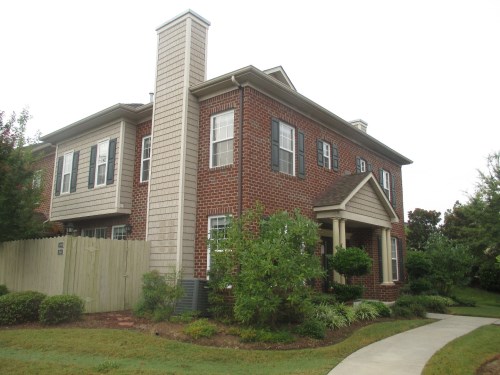 1141 Farrcroft Way