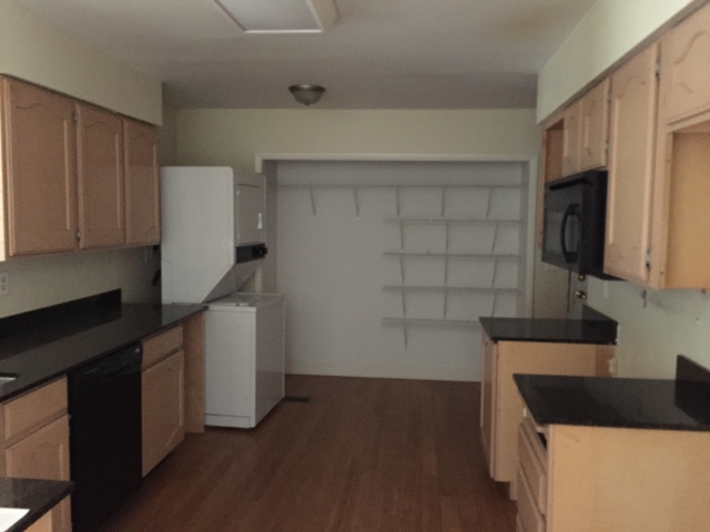 2583 W 14400 South