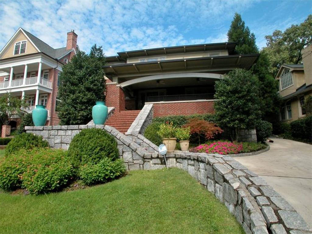 4 Polo Drive Ne