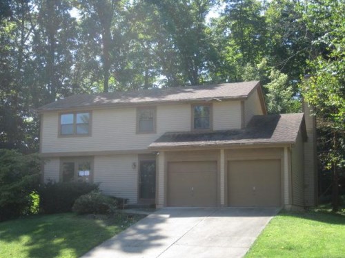 203 Carlin Court East