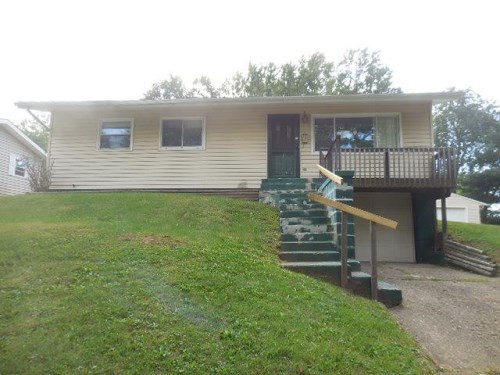 521 Carver St NW