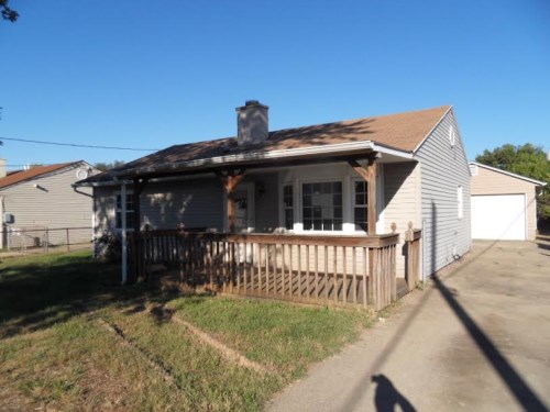 3009 Roslyn Dr