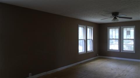 271 Highway 36 E