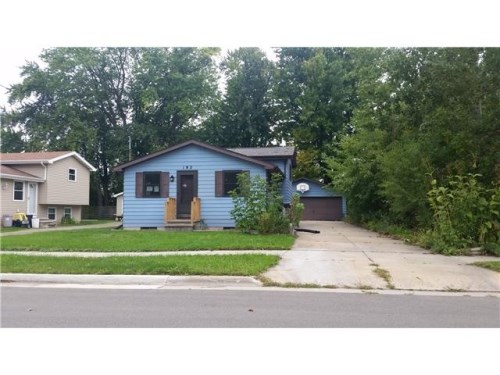182 Plummer Ave