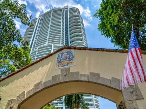 1643 BRICKELL AV # 4401