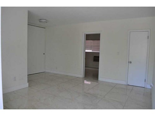 7155 RUE NOTRE DAME # 3