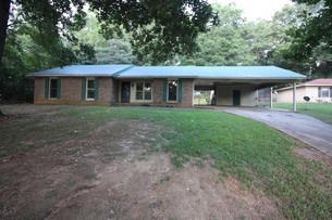 9 Redfield Dr