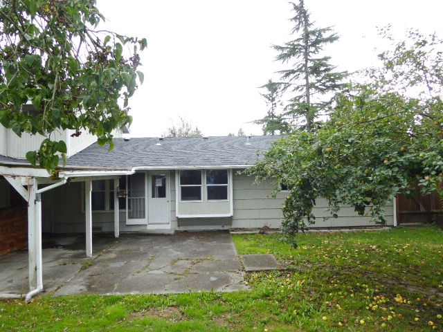 621 Streeter Place