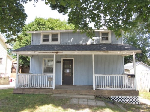 17 Edna Ave