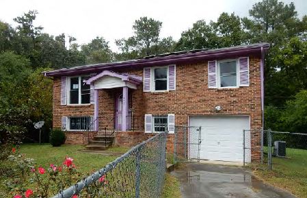 3422 Persimmon Ln