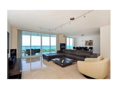 20201 E COUNTRY CLUB DR # 2108