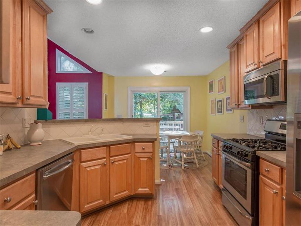 874 Tree Fern Way Se