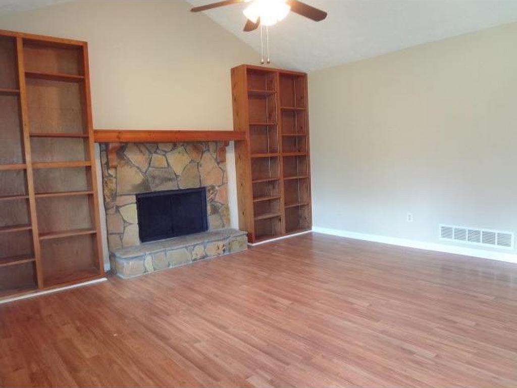 2768 William Circle