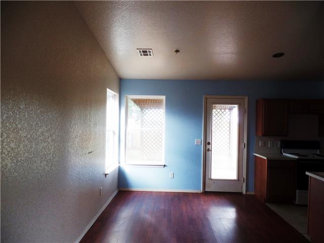1109 Edinburg Dr