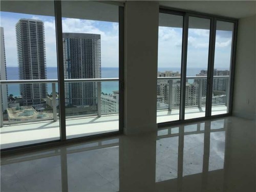 2600 HALLANDALE BEACH BL # 2901