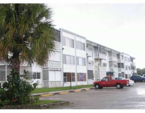 16801 NE 14 AV # 204