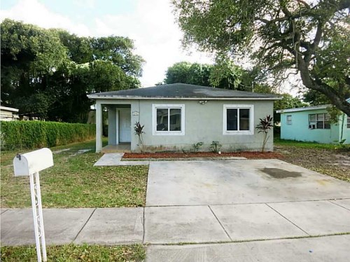 2460 NW 55 ST