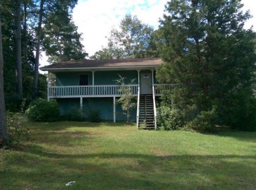 8 Laurel St