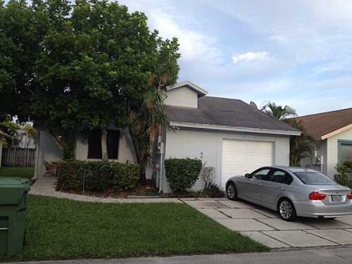 1131 SW 110 AV