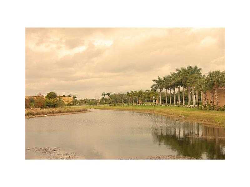 404 SW 147 AV # 5001