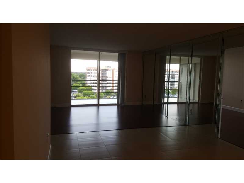 1200 SAINT CHARLES PL # 714