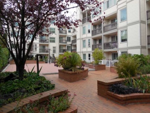 2152 N 112th St Unit 301