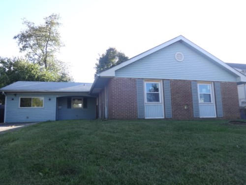 16 Pickwick Ln