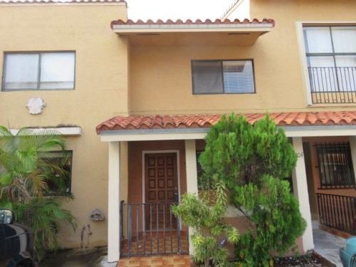 2740 W 62 St Apt 104