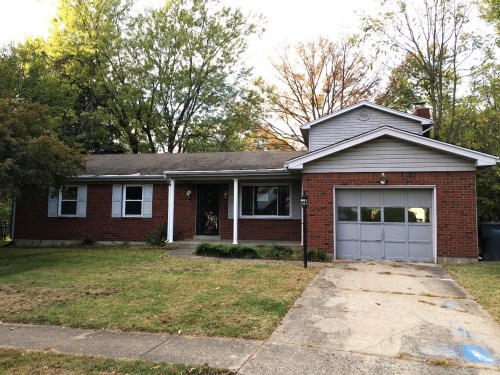 1121 Lafayette Dr