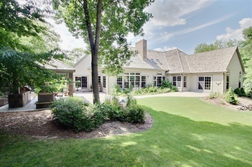 W298N596 Kings WAY