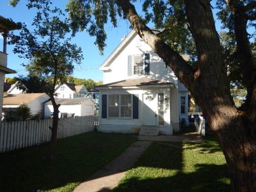 3112 Chicago Ave