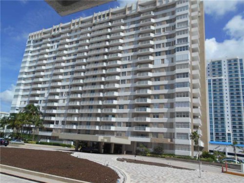 1985 S OCEAN DR # 9E