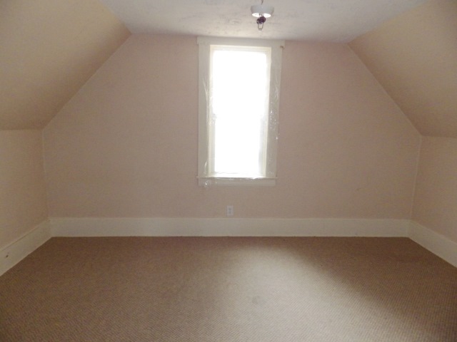 303 N Whitman Ave