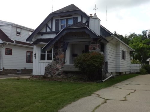 4221 N Larkin St