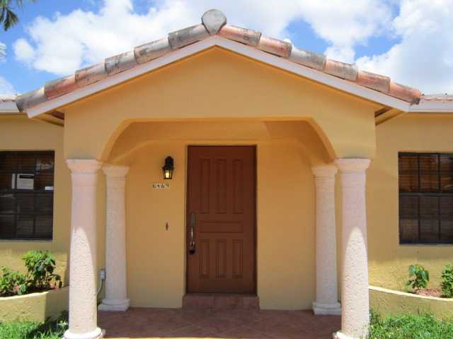 6469 SW 25 ST
