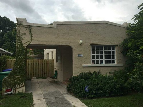 1512 SW 10 ST