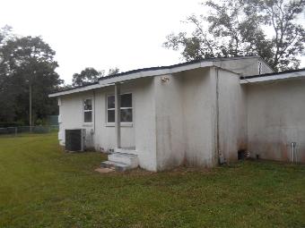 7909 Denham Rd W