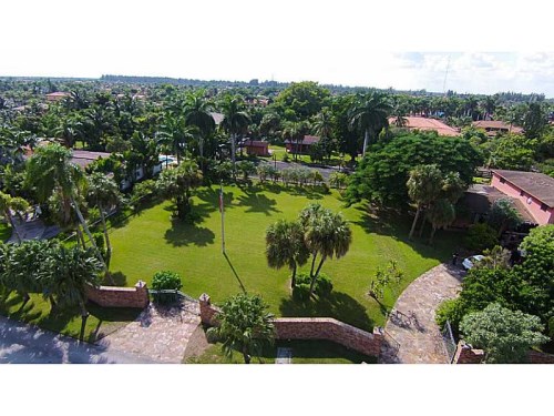 310 NW 130 AV