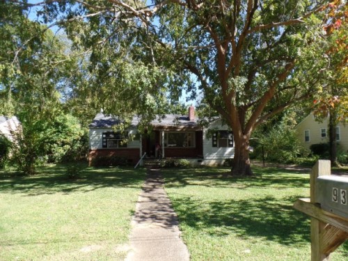 933 Sunset Drive