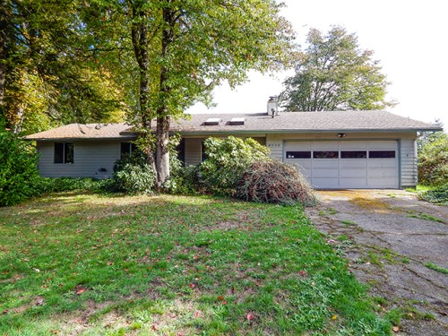 6748 Foster Dr SW