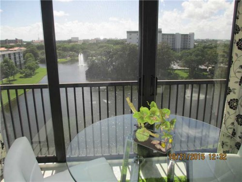 2238 N CYPRESS BEND DR # 807